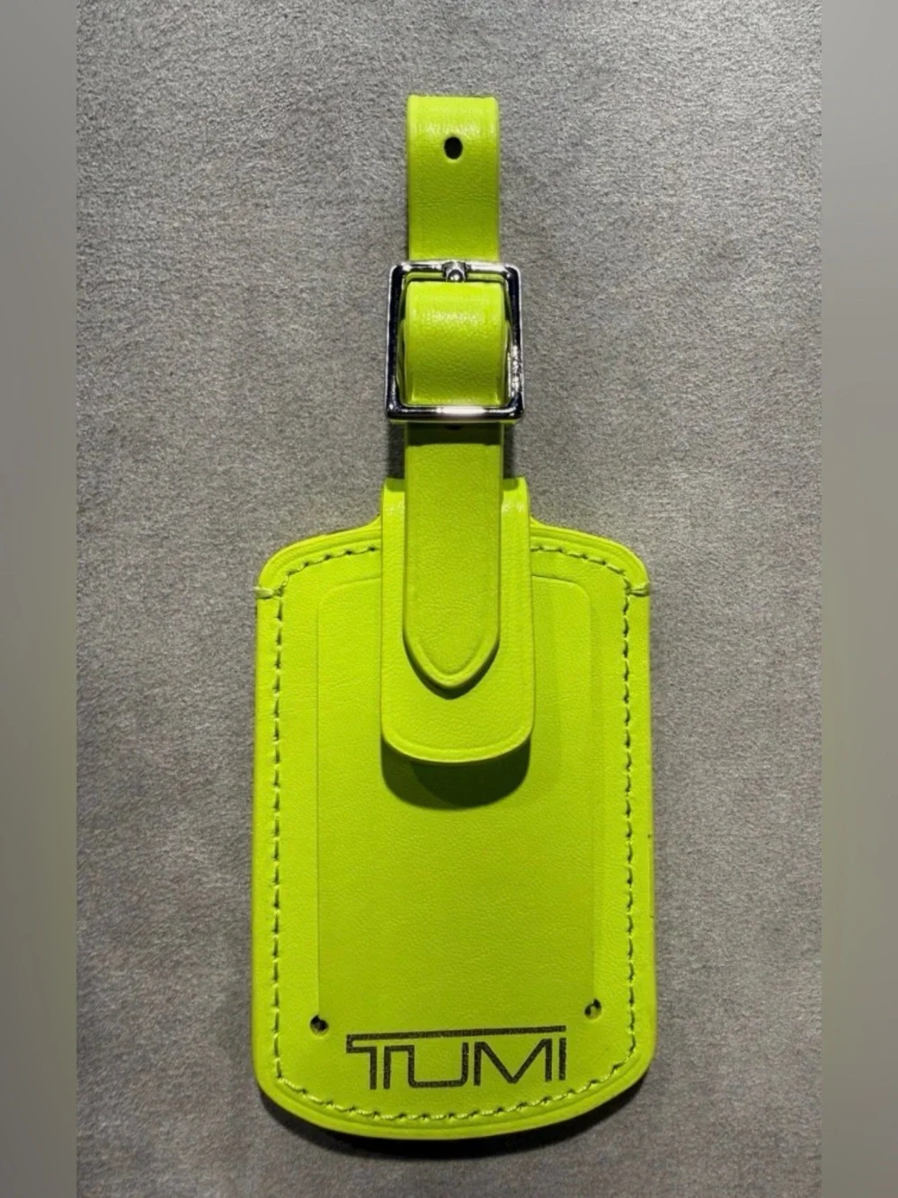 NEW Tumi 3.625” x 2.25” Leather Luggage Name Tag w/ Buckle - LIME GREEN